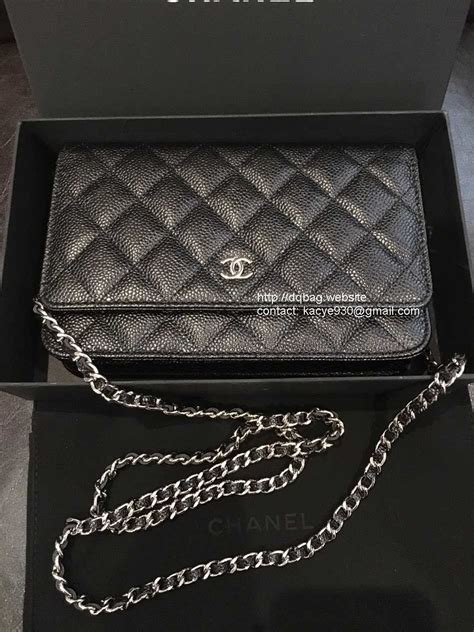 chanel gold chain wallet